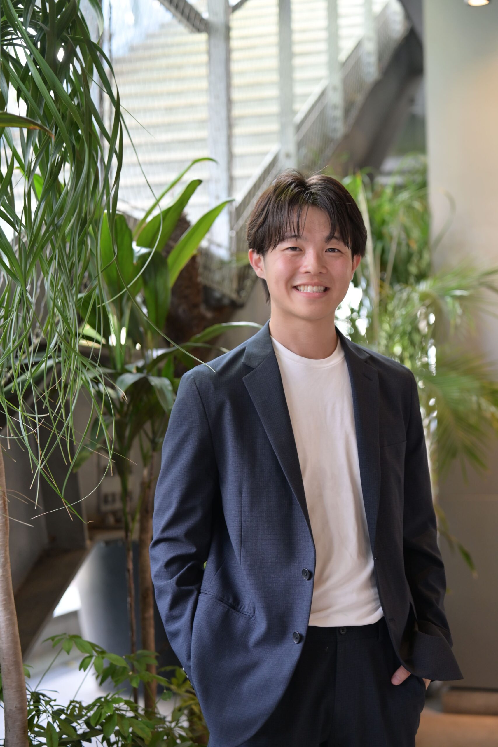 代表 八木利生太郎